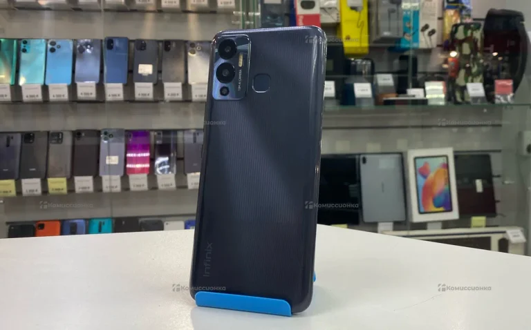 Infinix Hot 12 Play 4/64 ГБ