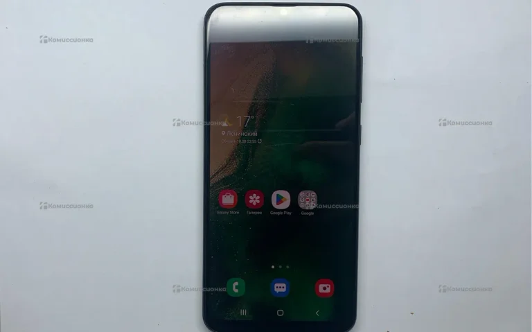 Samsung Galaxy A20 3/32 ГБ.