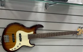 Бас-гитара Greg Bennet Fairlane S