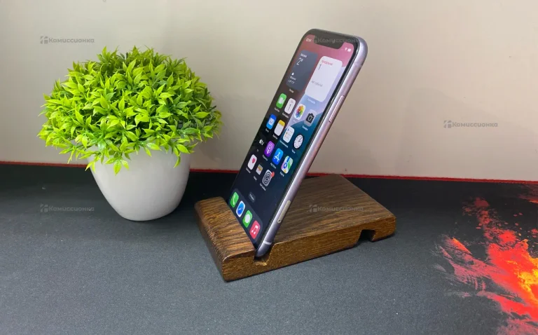 Apple iPhone 11 4/64 ГБ