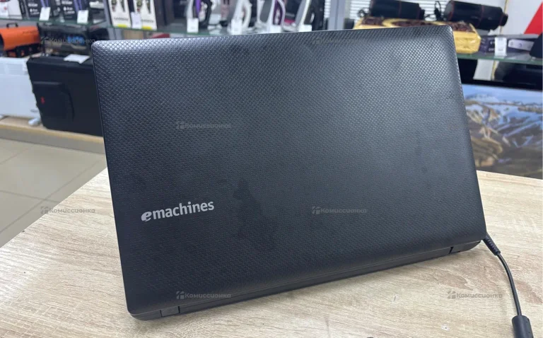 Ноутбук  emachines eME644G