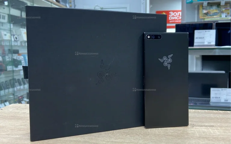 Razer Phone 8/64 ГБ