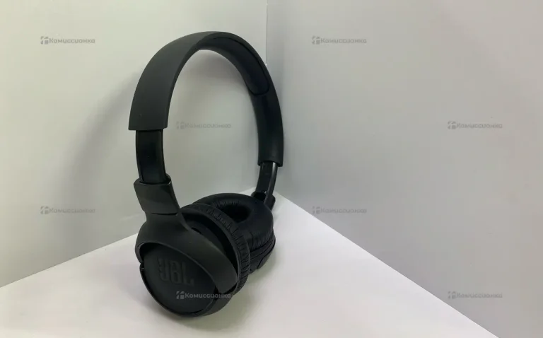 Наушники  JBL 520BT