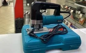 Лобзик Makita сетевой 3404Z