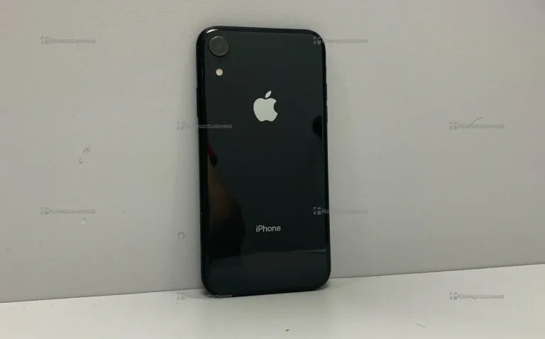 Apple iPhone XR 3/128 ГБ