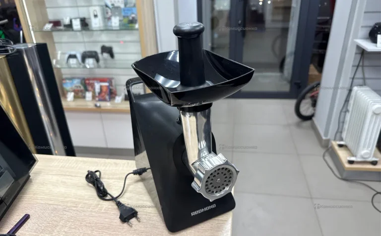 Мясорубка REDMOND RMG1236