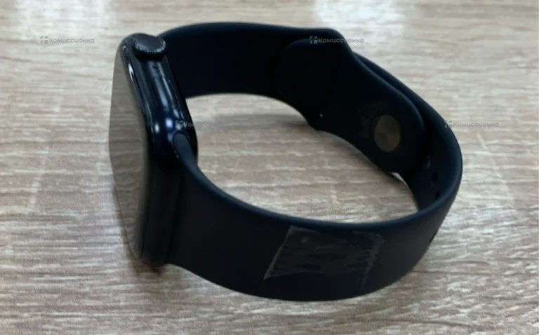 Часы  Apple Watch 7 45mm