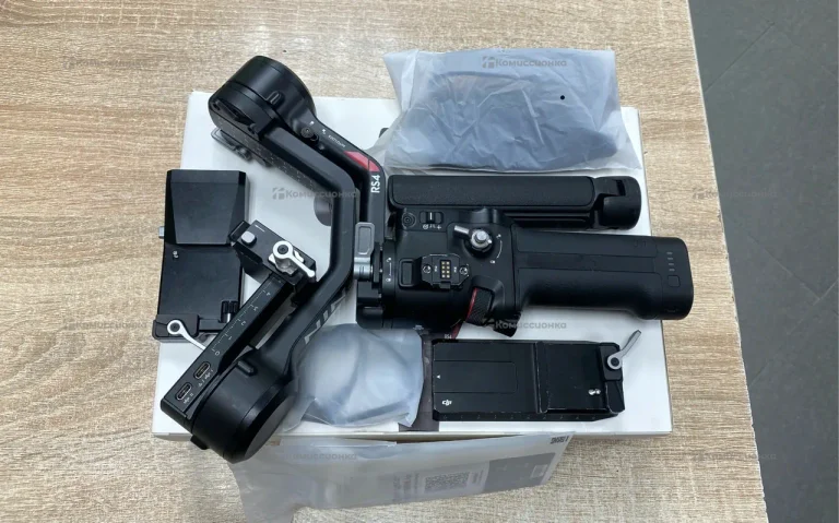 Стабилизатор DJI RS4