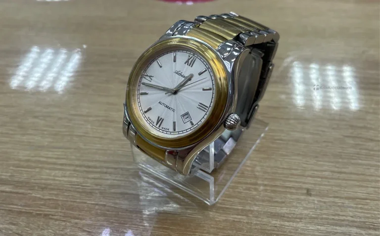 Часы  Adriatica 8128.8888.1