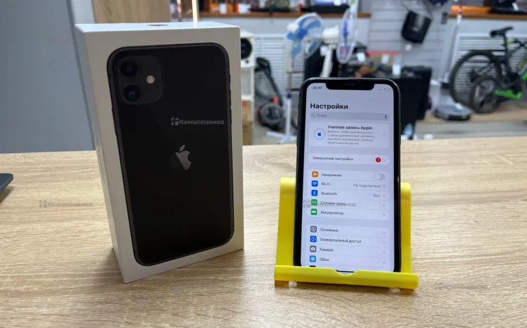 Apple iPhone 11 4/128 ГБ