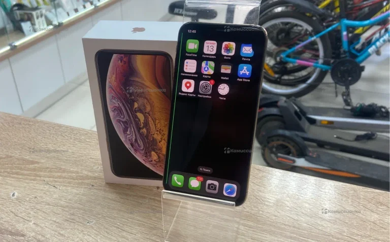 Apple iPhone XS 4/64 ГБ