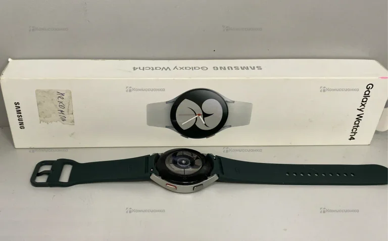 Часы Samsung Galaxy Watch 4