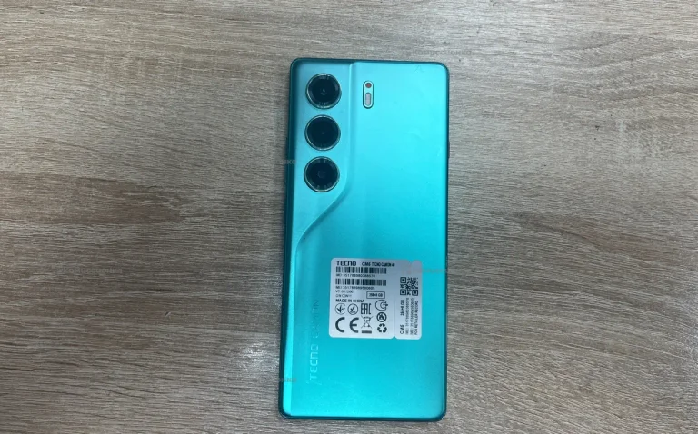 Tecno Camon 40 8/256 ГБ
