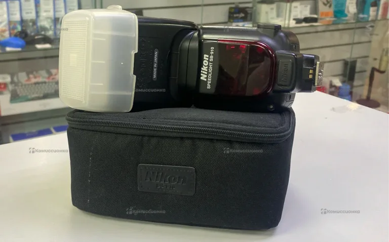 Вспышка Nikon SPEEDLIGHT SB-910