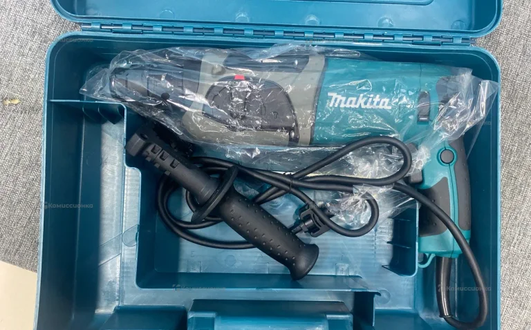 перфоратор MAKITA 2470 сетевой