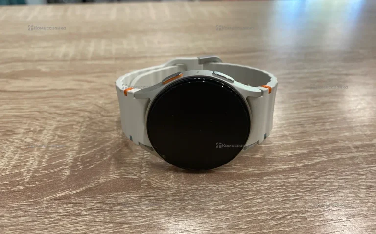 Часы  Samsung watch 7 40 mm
