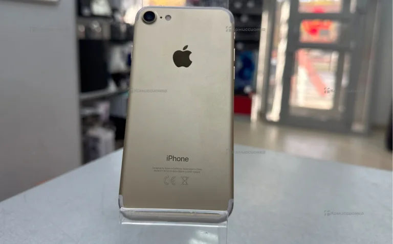 Apple iPhone 7 2/32 ГБ
