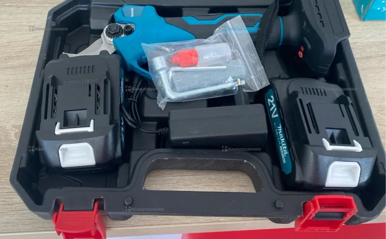 Аккумуляторный Секатор Makita