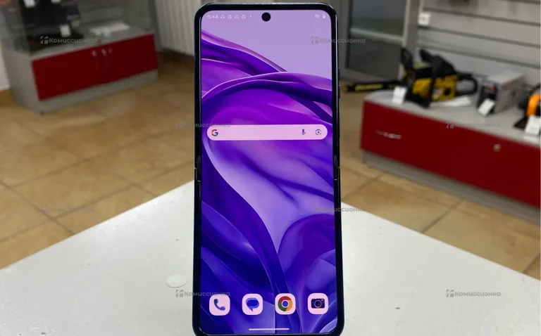 Motorola Razr+ 2024 12/256 ГБ