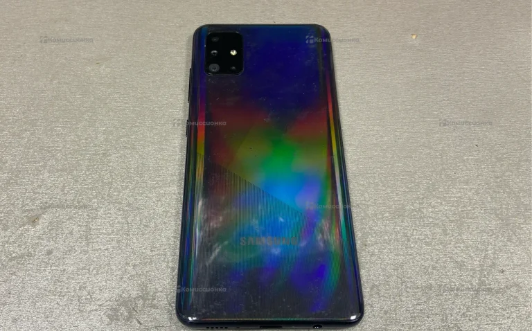 Samsung Galaxy A51 6/128 ГБ Царапина на блоке каме
