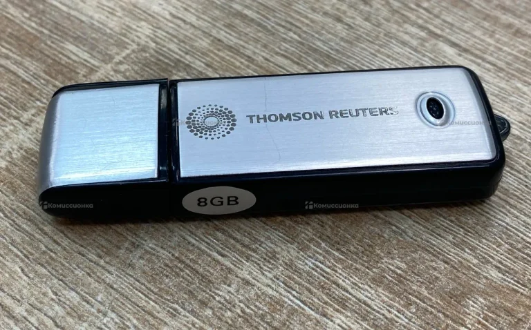 USB флешка 8Gb