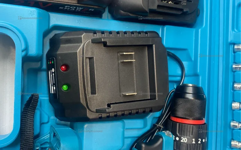 Шуруповерт Makita CORDLESS