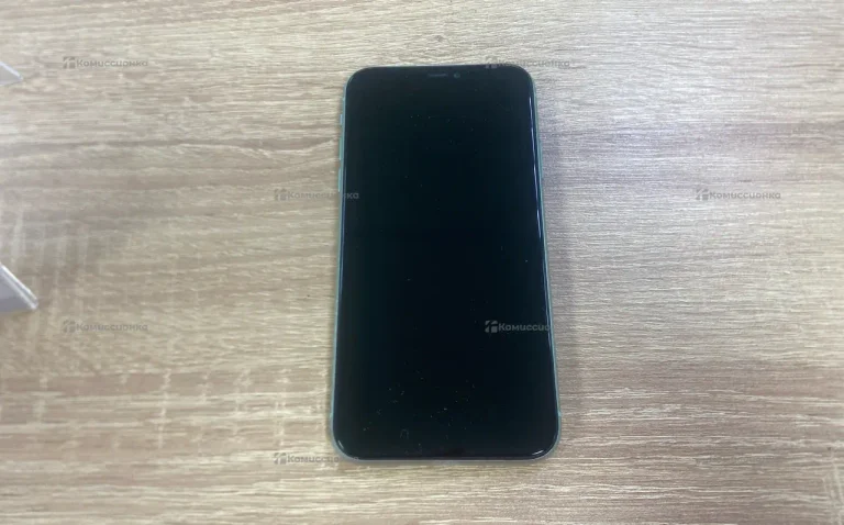 Apple iPhone 11 4/64 ГБ