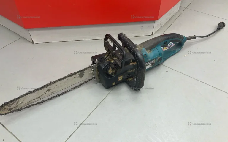 Цепная пила makita UC3530A