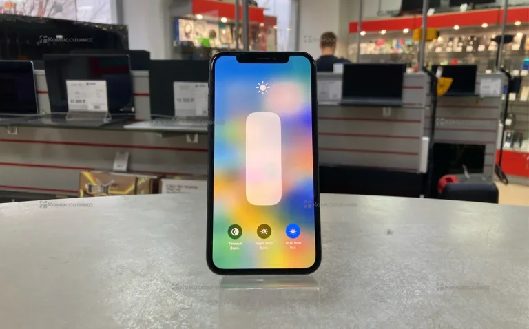 Apple iPhone X 3/64 ГБ