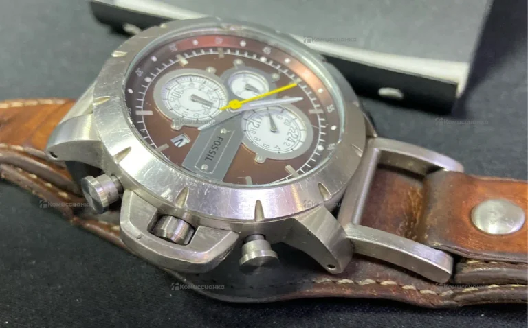 Часы  Fossil