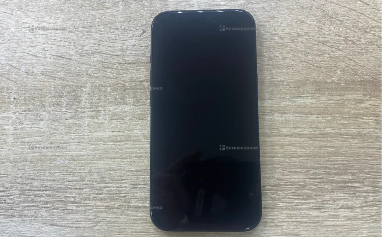 Apple iPhone 15 6/128 ГБ