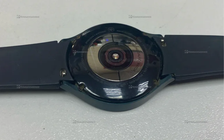 Часы Galaxy Watch 4