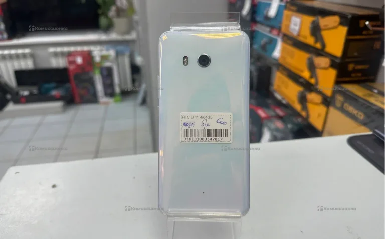 HTC U11 4/64 ГБ