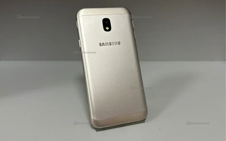 Samsung Galaxy J3 (2017) 2/16 ГБ