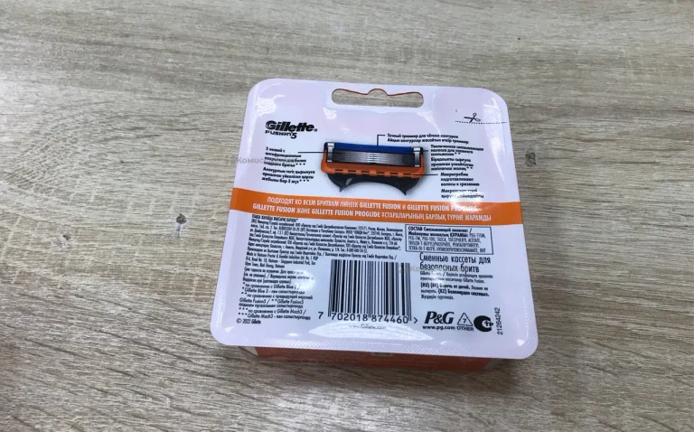 Кассеты для бриться  Gillette fusion5  4шт