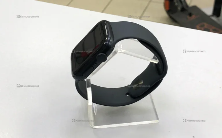 Часы  Apple Watch SE 2 44mm