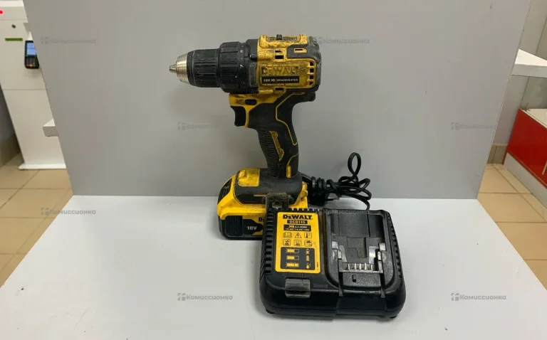 Аккумуляторная дрель-шуруповерт DeWALT DCD708 TY1