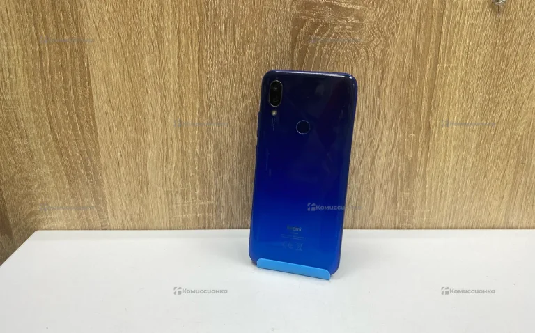 Xiaomi Redmi 7 3/32 ГБ