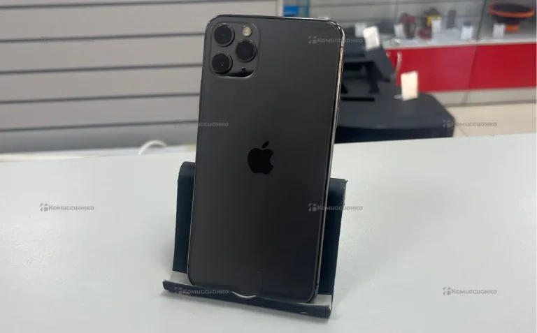 Apple iPhone 11 Pro Max 4/64 ГБ