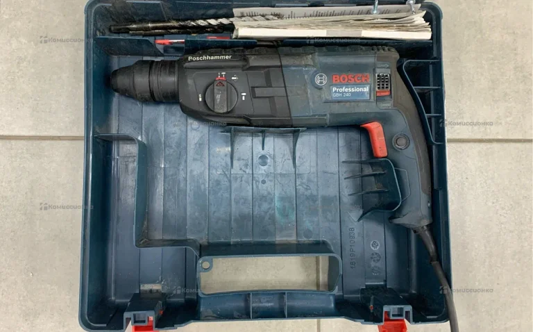 Перфоратор BOSCH GBH240