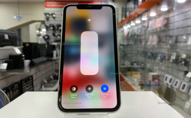 Apple iPhone 11 4/64 ГБ