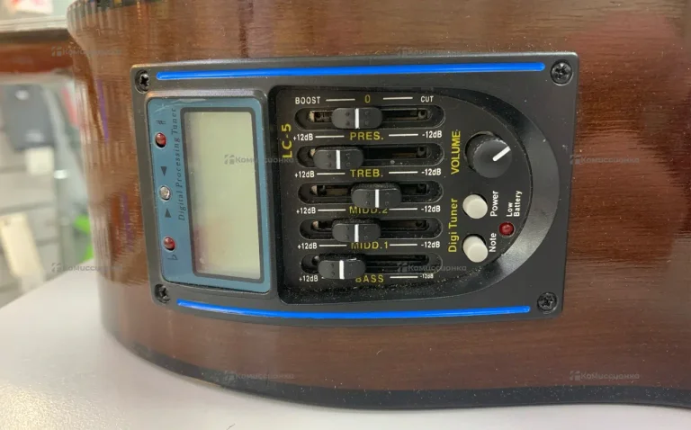 Гитара Yamaha cm40