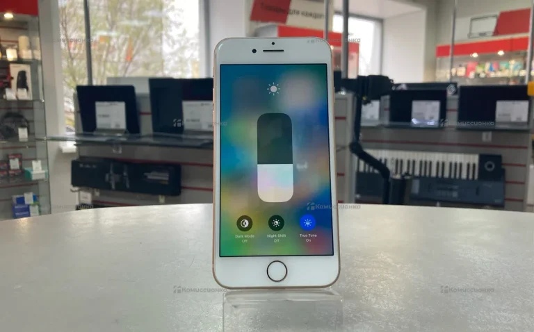 Apple iPhone 8 2/64 ГБ