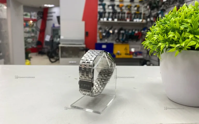 Часы  CASIO 5753