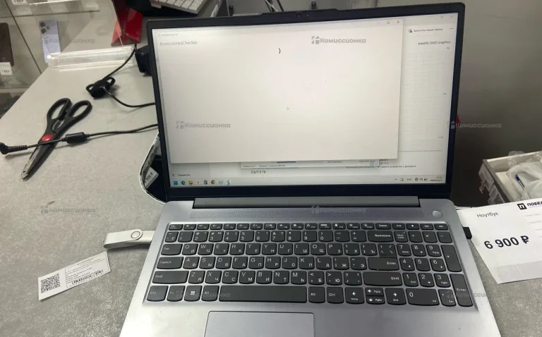 Ноутбук  Lenovo adea pad slim 3