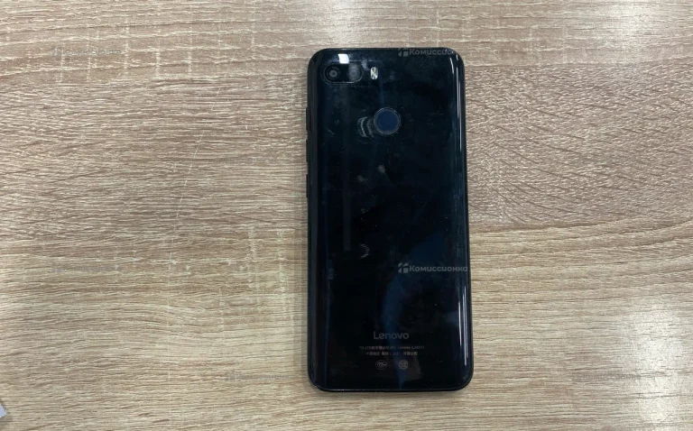 Lenovo K5 play 3/32 ГБ