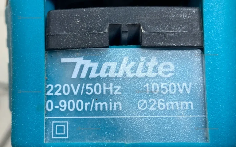 перфоратор Makite GBH 2-26 DRE