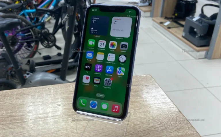 Apple iPhone 11 4/64 ГБ
