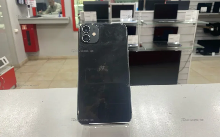 Apple iPhone 11 4/64 ГБ