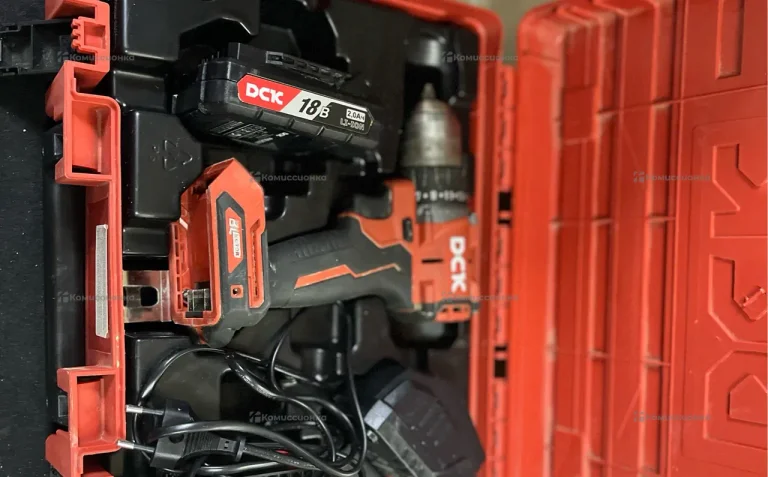 Аккумуляторный шуруповерт DCK kdjz2060